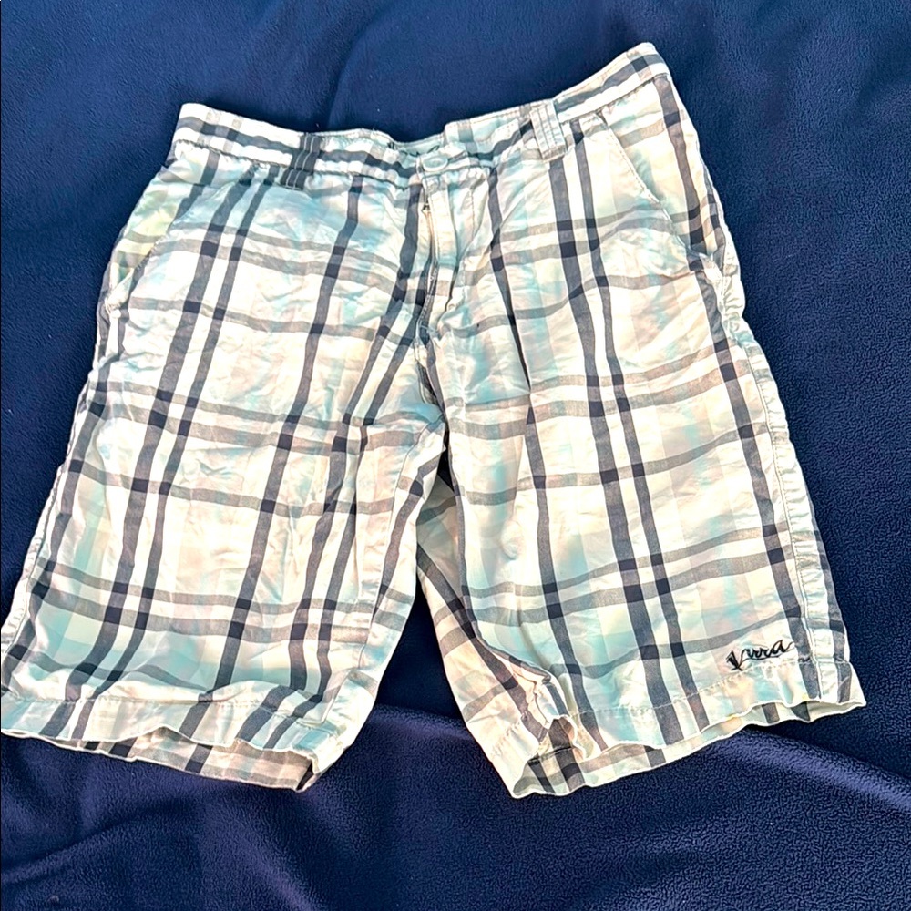Kirra plaid shorts off white, dark gray stripes with light blue stripes.
